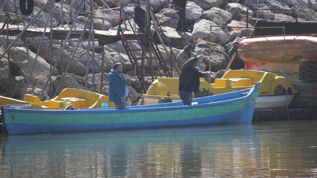 Beyşehir Gölü'nde oltalar yerini aldı! İşte kuraklıkla mücadele eden gölden sevindiren görüntüler 4